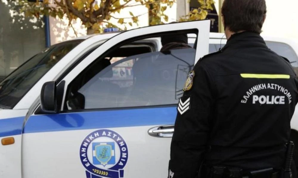 ΕΛ.ΑΣ: Κατά το τριήμερο 12-14 συνελήφθησαν 33 ανήλικοι στο πλαίσιο αντιμετώπισης της νεανικής παραβατικότητας